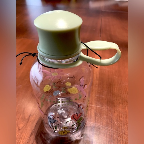 Starbucks acrylic water bottle cute colorful flowers & hearts pattern green cap - Picture 4 of 4